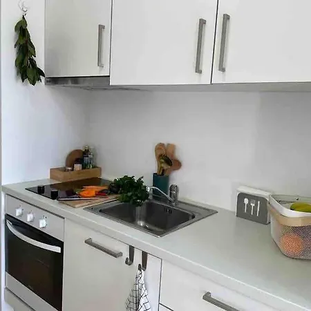 In Queen's Heart Studio Flat Apartment *